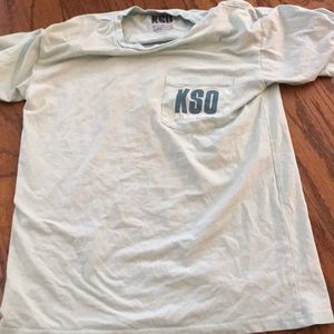 kinnucan’s speciality outfitters women’s tee